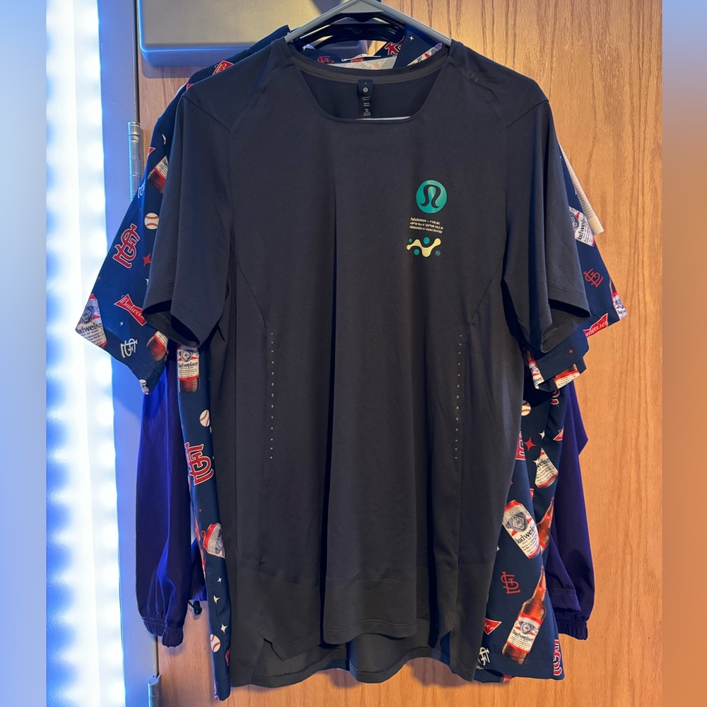Fast and free straight to trail breathe light mesh t shirt